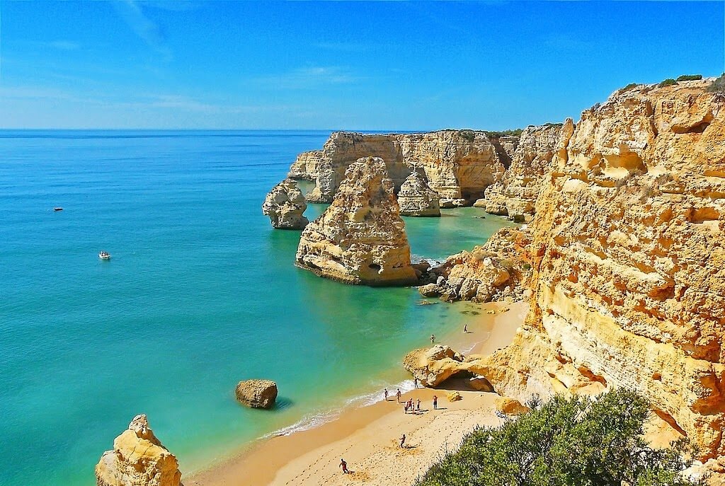 Пляж Маринья Португалия